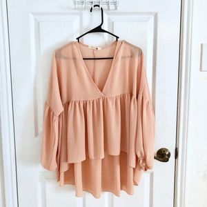Pink/ Peach V-neck flowy top w/ “balloon sleeves”